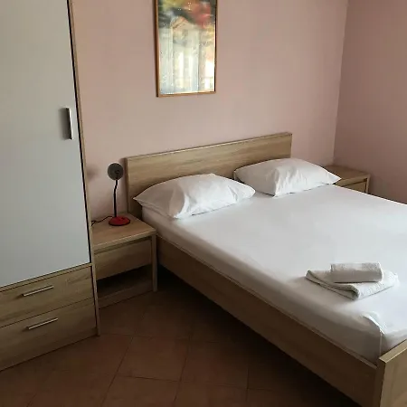 Ivo Casa de hóspedes Stobreč