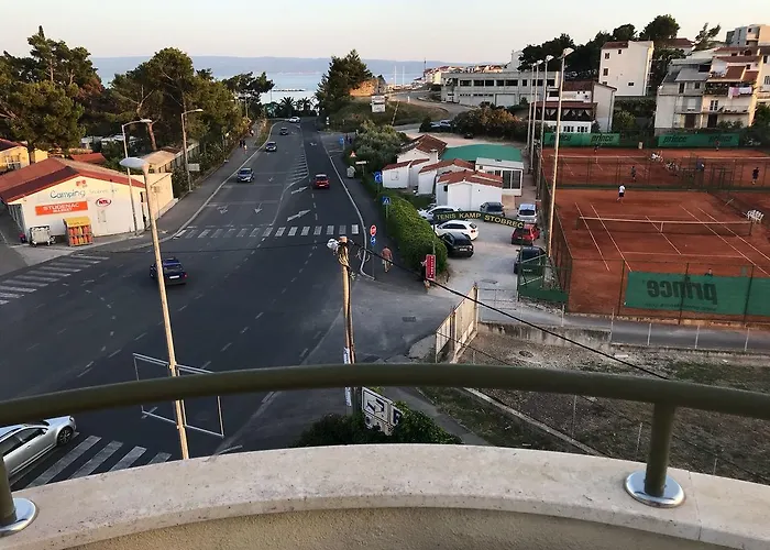 Ivo 3*